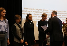 Nagrody Gminy Czempiń dla najlepszych uczniów (photo)