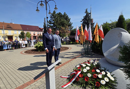 Złożenie kwiatów (photo)